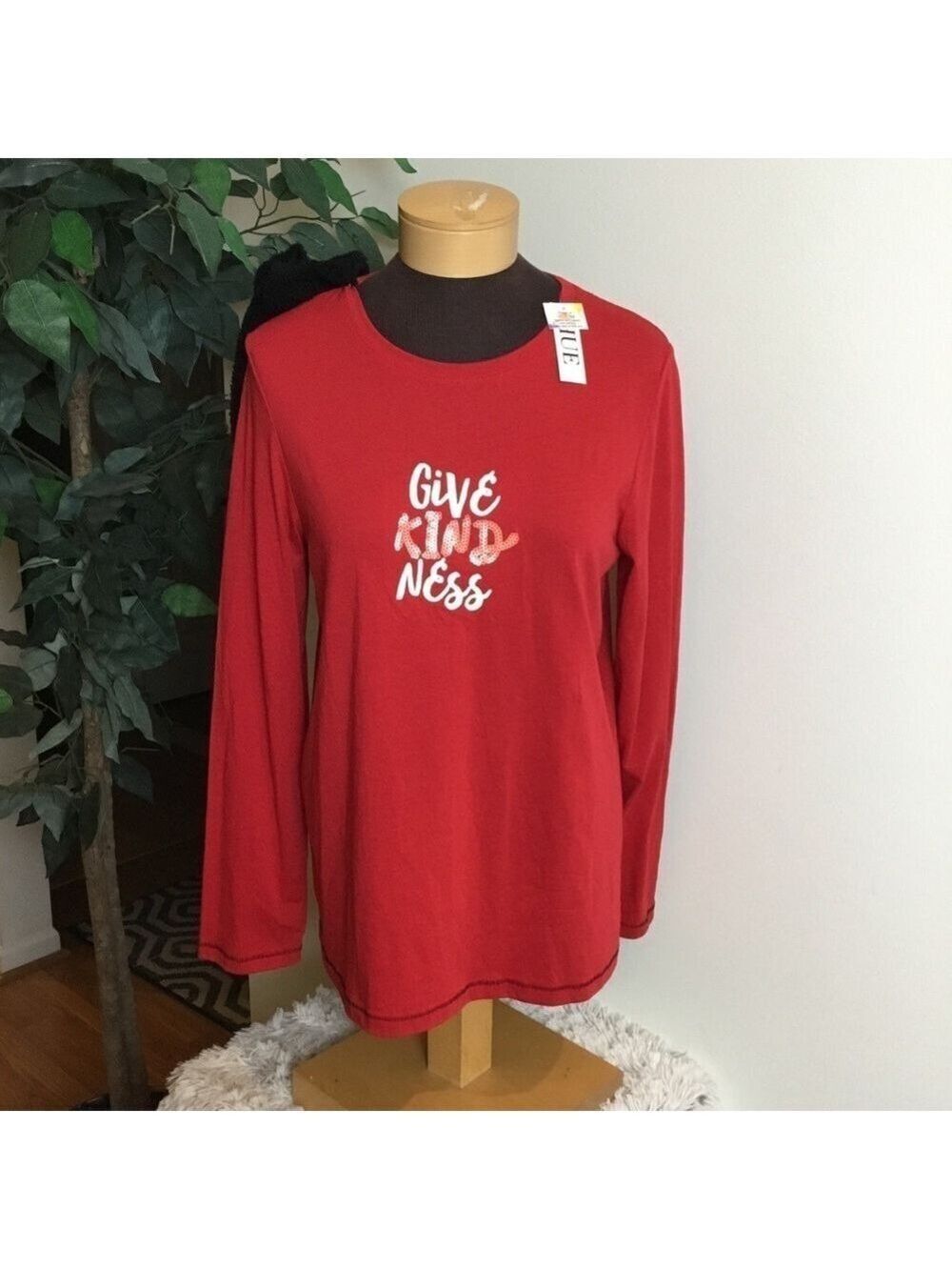 Hue lounge/ Sleep top with socks large